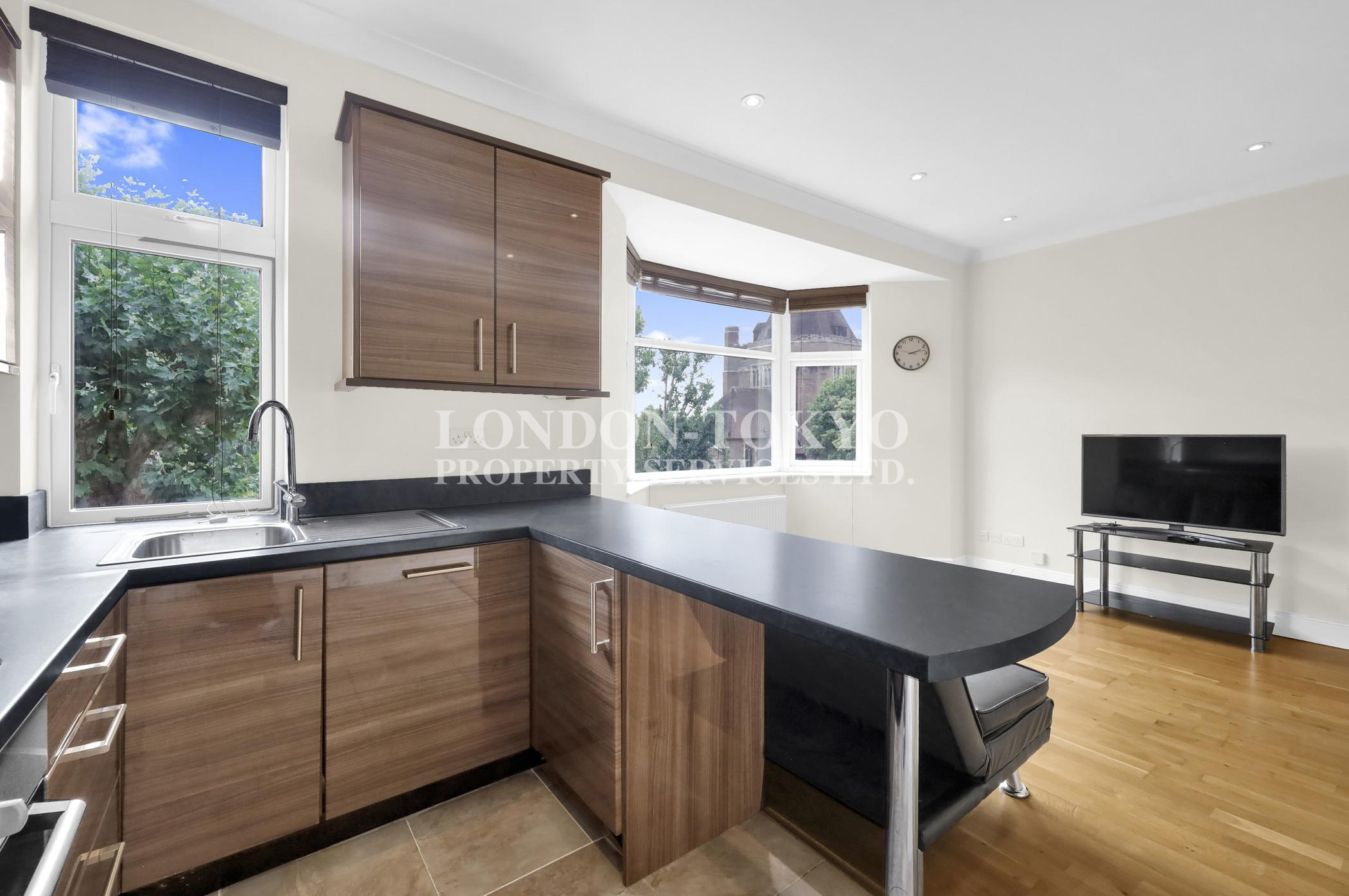 North End Road NW11 :: London-Tokyo Property Service